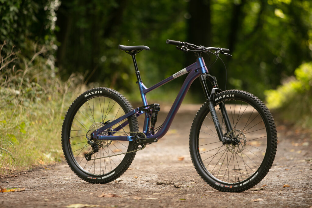 Boardman's TRVL 8.9 BD, Voodoo's Canzo Pro, a multitool from